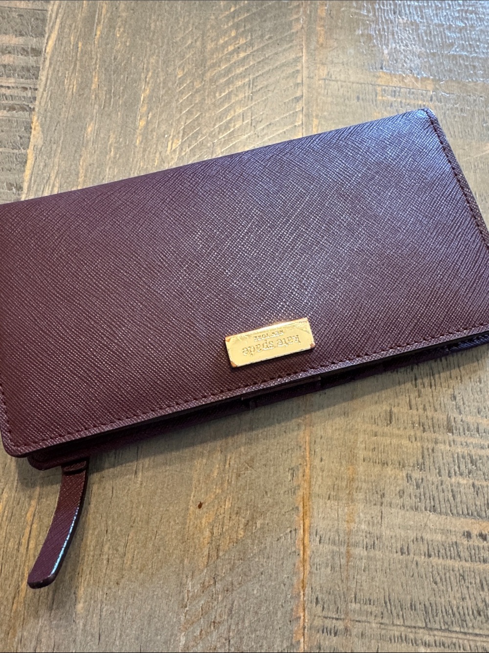 kate spade Deep Plum Textured Saffiano Wallet with Gold Plate - Picture 2 of 6